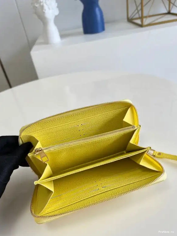 Frstbag ru Vuitton Wallet ZIPPY Louis 0405